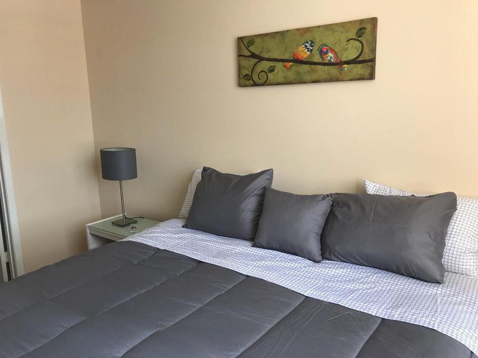 For Rent: $1,650 (1 beds, 1 baths, 676 Square Feet)