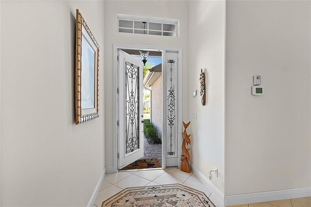 For Sale: $575,000 (3 beds, 2 baths, 1711 Square Feet)