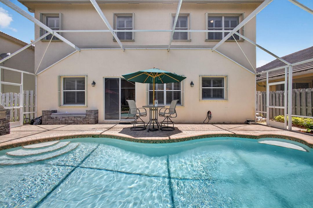 For Sale: $789,900 (4 beds, 3 baths, 2641 Square Feet)