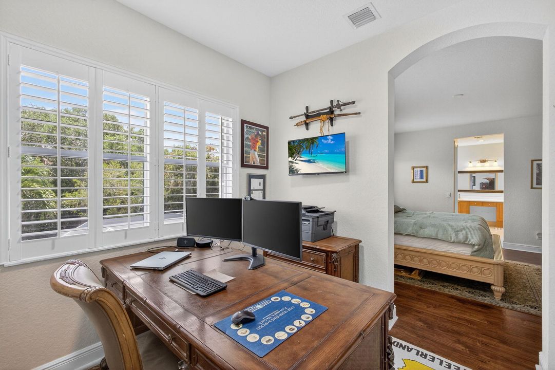 For Sale: $789,900 (4 beds, 3 baths, 2641 Square Feet)