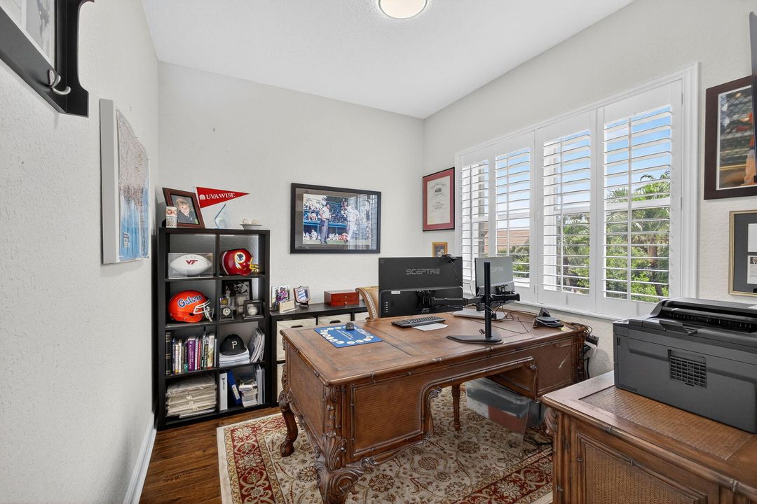 For Sale: $789,900 (4 beds, 3 baths, 2641 Square Feet)