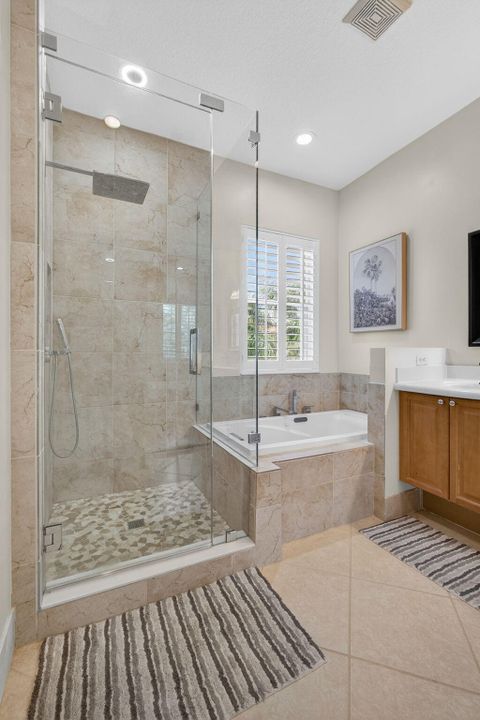 For Sale: $789,900 (4 beds, 3 baths, 2641 Square Feet)