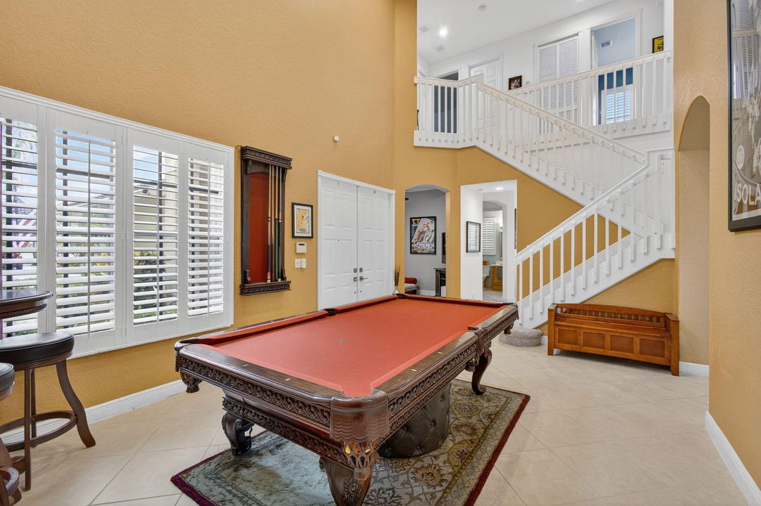 For Sale: $789,900 (4 beds, 3 baths, 2641 Square Feet)