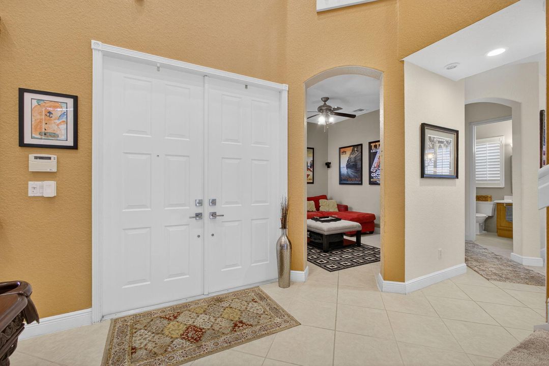 For Sale: $789,900 (4 beds, 3 baths, 2641 Square Feet)