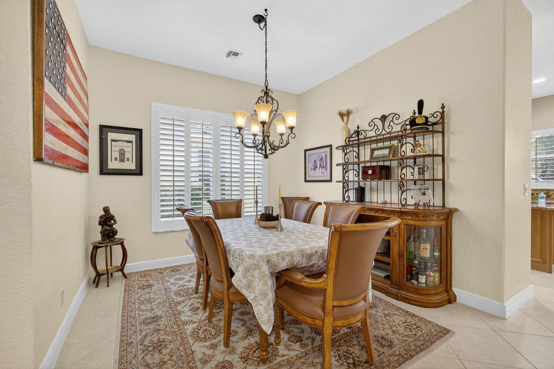 For Sale: $789,900 (4 beds, 3 baths, 2641 Square Feet)