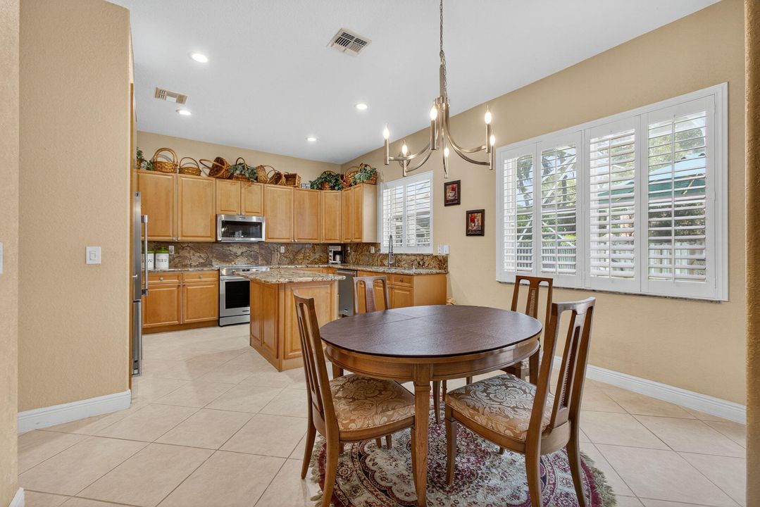 For Sale: $789,900 (4 beds, 3 baths, 2641 Square Feet)