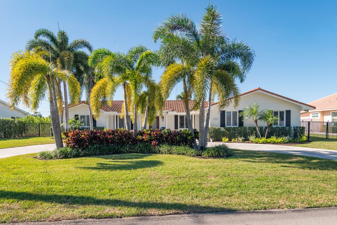 En Venta: $1,650,000 (3 camas, 2 baños, 2439 Pies cuadrados)