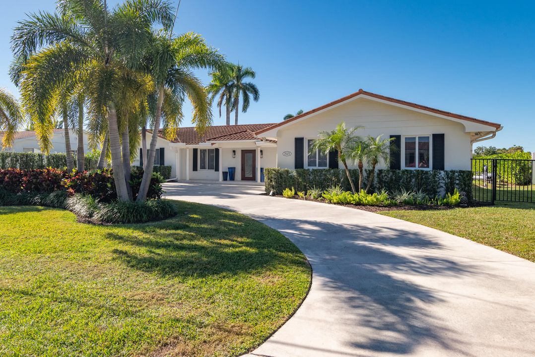 En Venta: $1,650,000 (3 camas, 2 baños, 2439 Pies cuadrados)