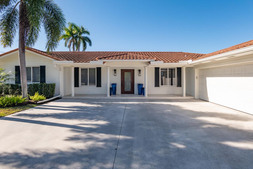 En Venta: $1,650,000 (3 camas, 2 baños, 2439 Pies cuadrados)