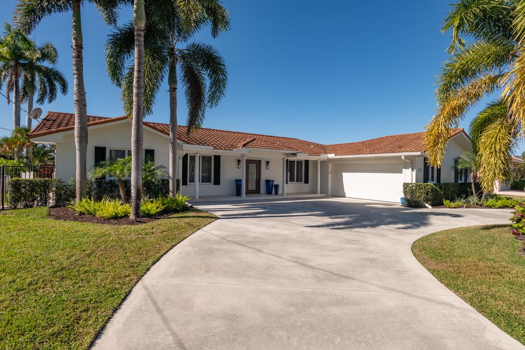 En Venta: $1,650,000 (3 camas, 2 baños, 2439 Pies cuadrados)