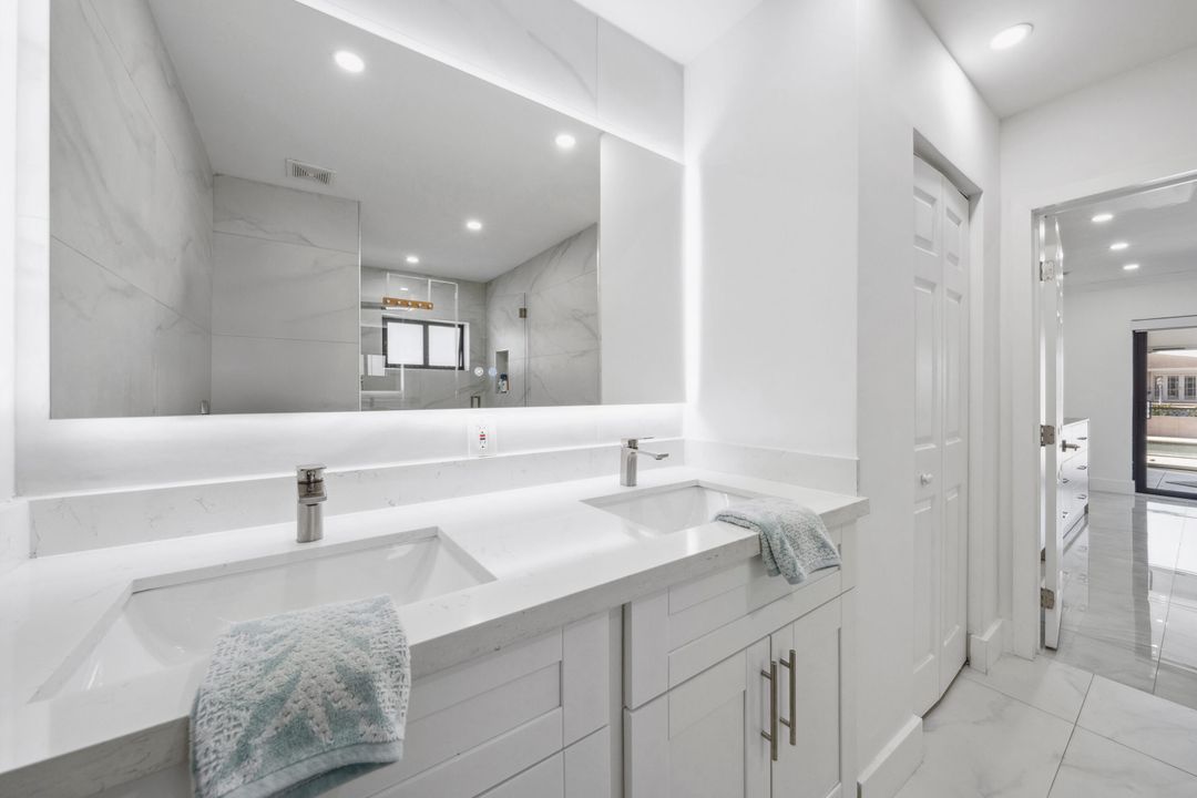 For Sale: $2,395,000 (4 beds, 3 baths, 2850 Square Feet)