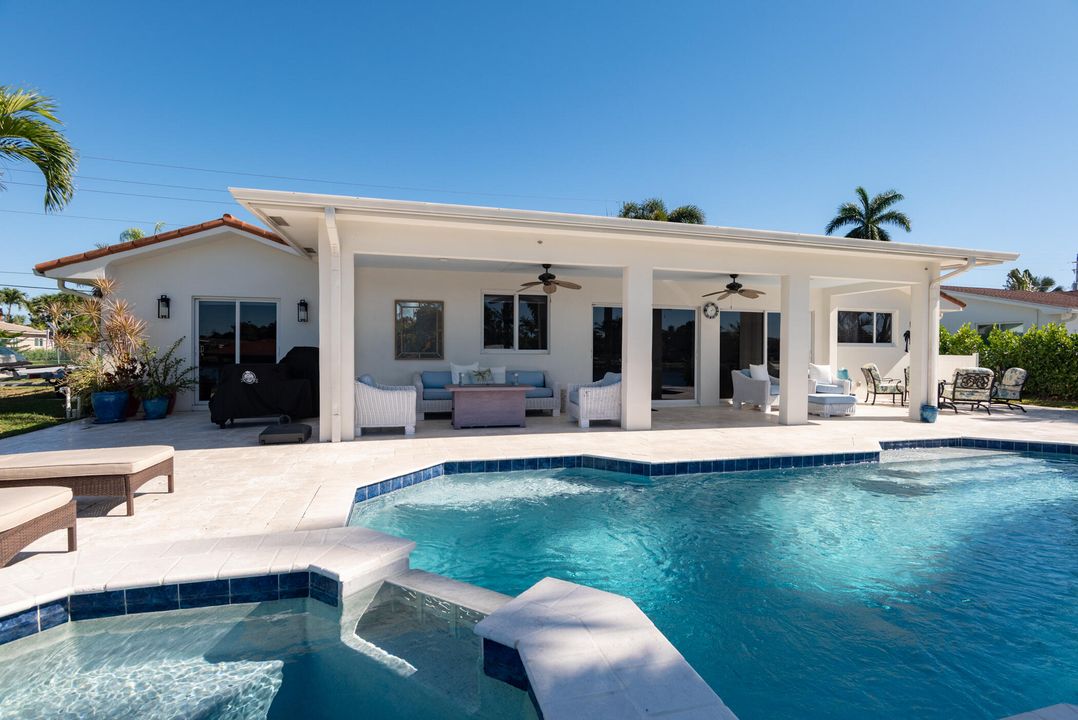 En Venta: $1,650,000 (3 camas, 2 baños, 2439 Pies cuadrados)