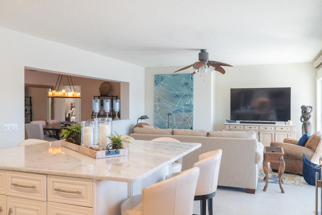 En Venta: $1,650,000 (3 camas, 2 baños, 2439 Pies cuadrados)