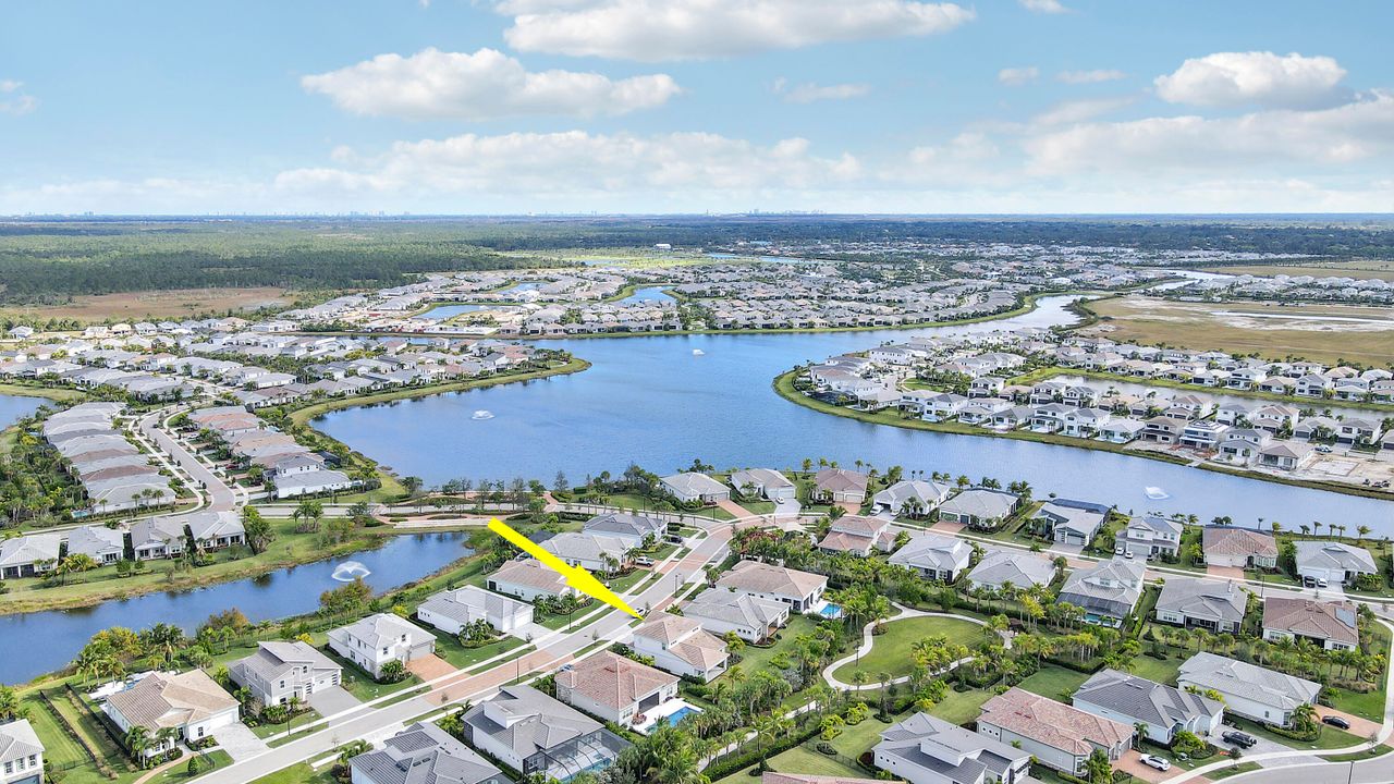 待售: $980,000 (5 贝兹, 4 浴室, 2910 平方英尺)