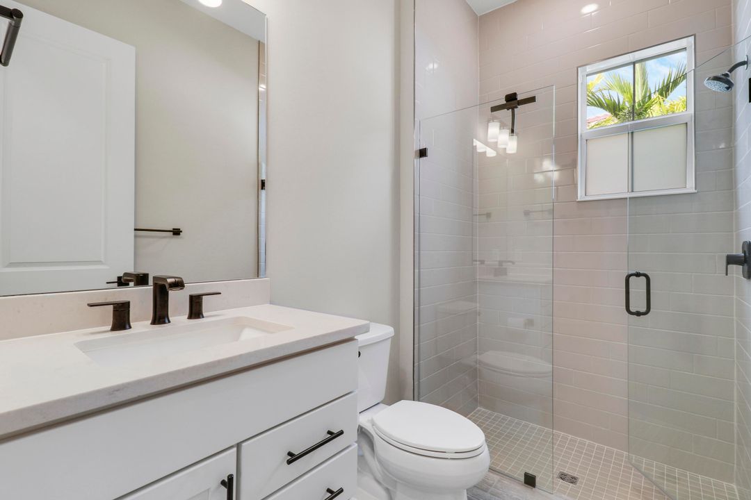 待售: $980,000 (5 贝兹, 4 浴室, 2910 平方英尺)