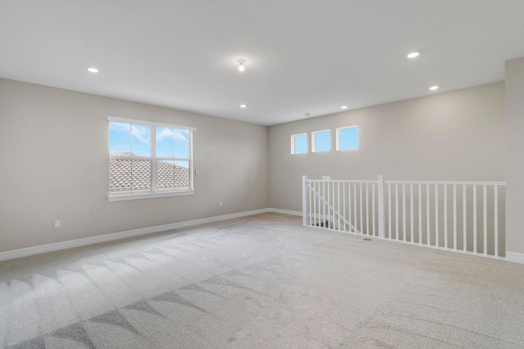 待售: $980,000 (5 贝兹, 4 浴室, 2910 平方英尺)