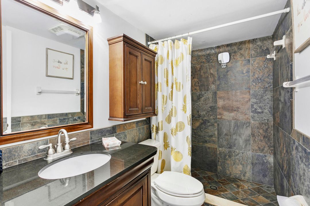 For Sale: $324,999 (2 beds, 2 baths, 1014 Square Feet)