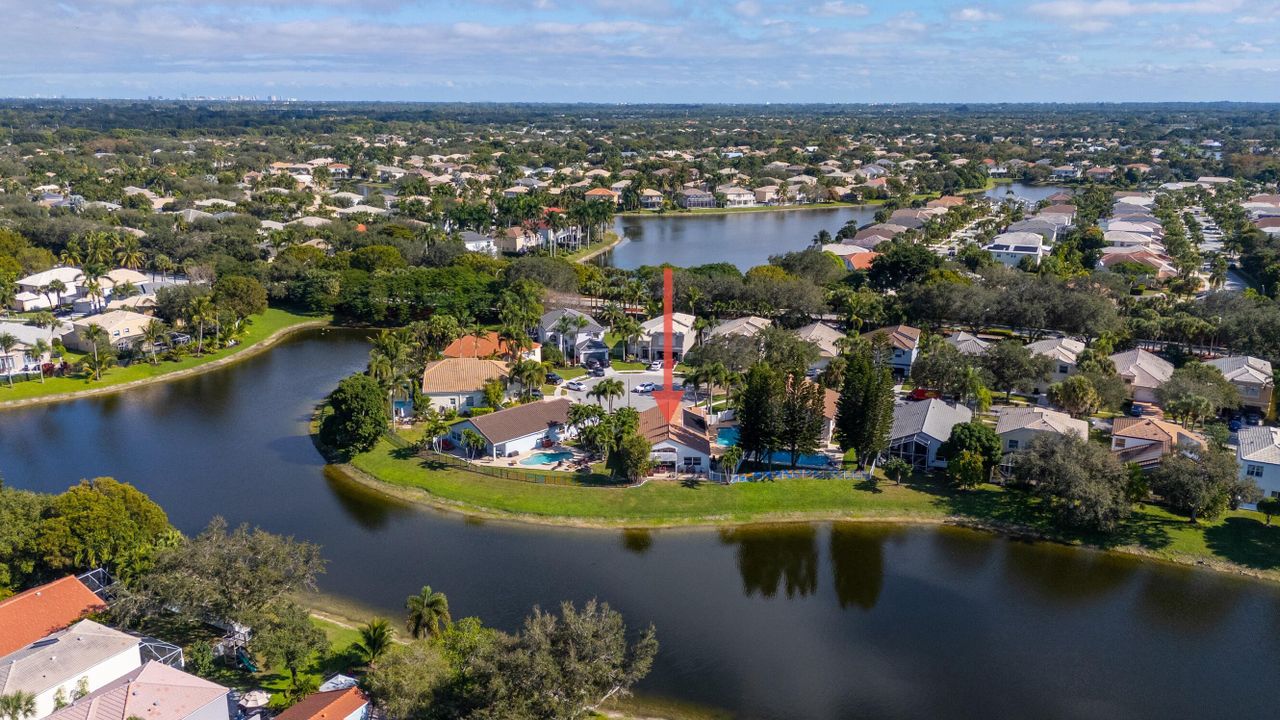 En Venta: $585,000 (3 camas, 2 baños, 2126 Pies cuadrados)