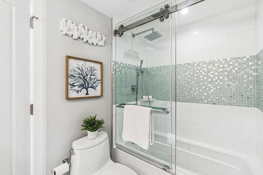 En Venta: $1,395,000 (2 camas, 2 baños, 1729 Pies cuadrados)