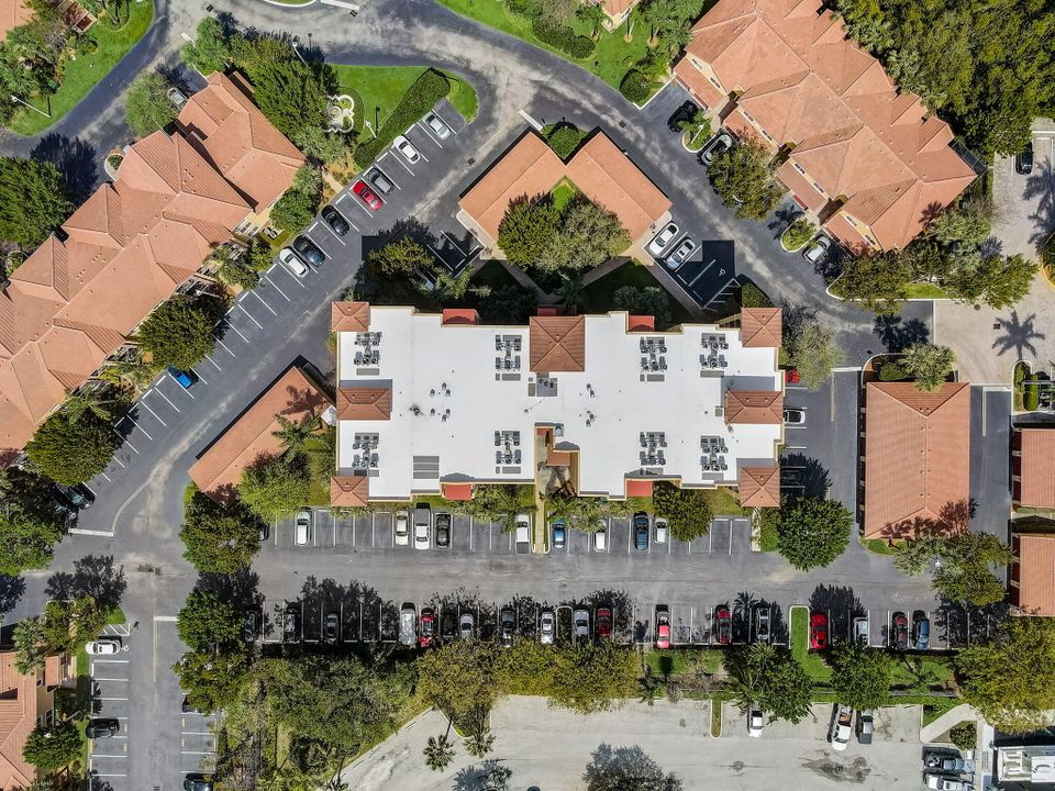 For Rent: $2,250 (2 beds, 2 baths, 1152 Square Feet)