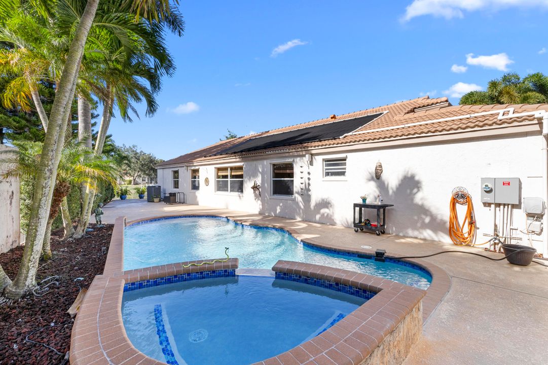 En Venta: $585,000 (3 camas, 2 baños, 2126 Pies cuadrados)