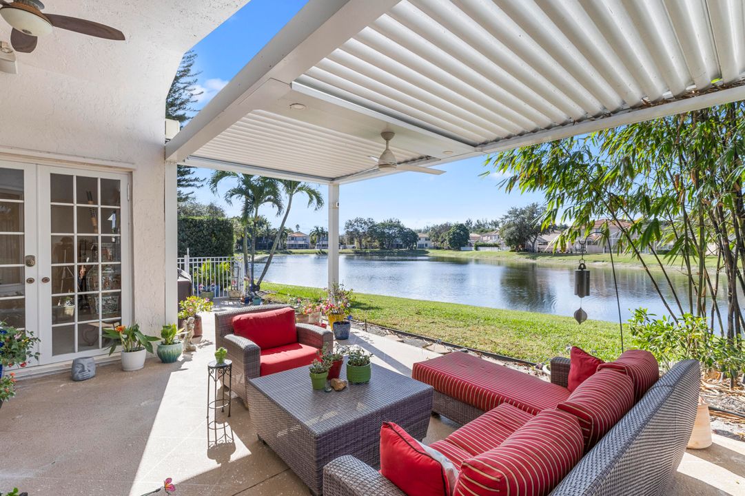 En Venta: $585,000 (3 camas, 2 baños, 2126 Pies cuadrados)