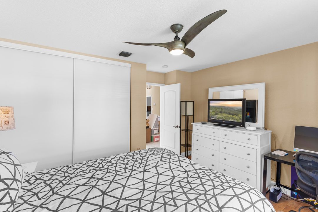 En Venta: $585,000 (3 camas, 2 baños, 2126 Pies cuadrados)