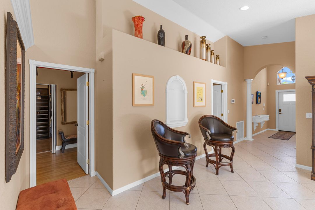 En Venta: $585,000 (3 camas, 2 baños, 2126 Pies cuadrados)