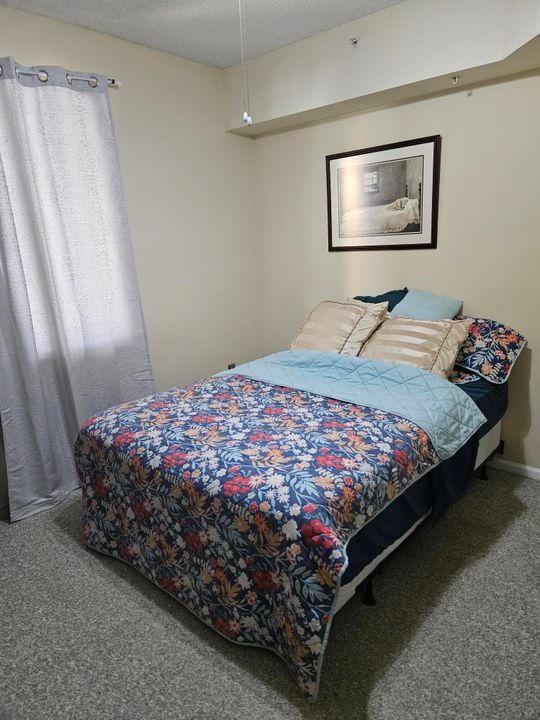 For Rent: $2,250 (2 beds, 2 baths, 1152 Square Feet)