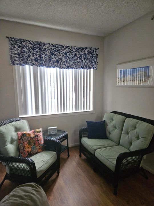 For Rent: $2,250 (2 beds, 2 baths, 1152 Square Feet)