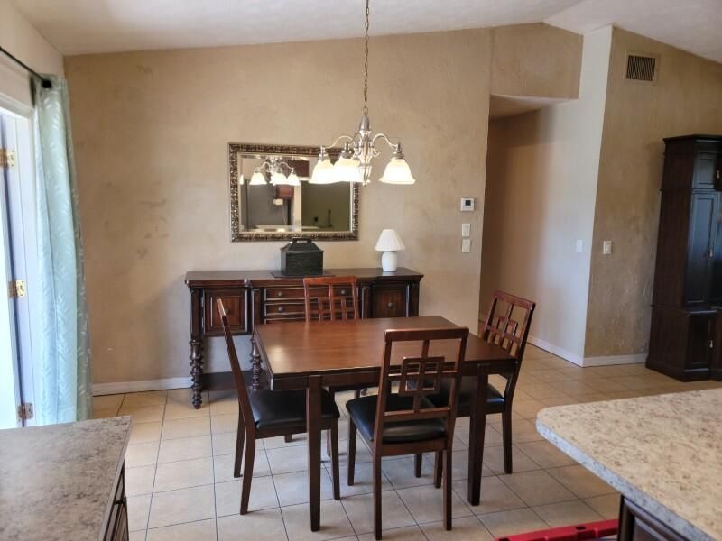 En Venta: $284,900 (3 camas, 2 baños, 1143 Pies cuadrados)