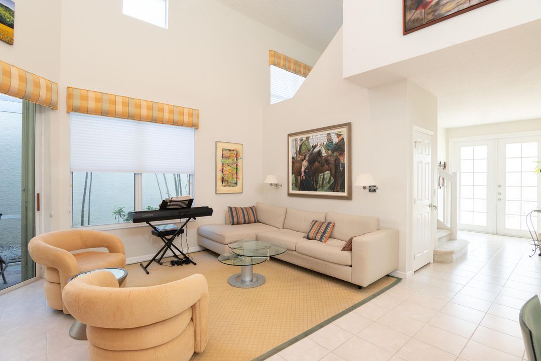 En Venta: $569,000 (3 camas, 2 baños, 1661 Pies cuadrados)