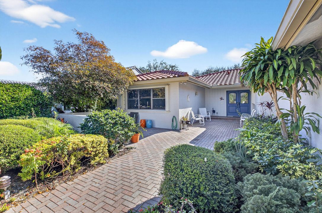 En Venta: $544,900 (3 camas, 2 baños, 2732 Pies cuadrados)