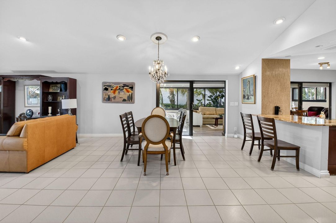 En Venta: $544,900 (3 camas, 2 baños, 2732 Pies cuadrados)