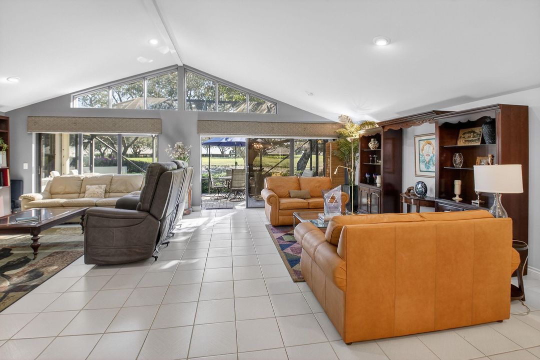 En Venta: $544,900 (3 camas, 2 baños, 2732 Pies cuadrados)