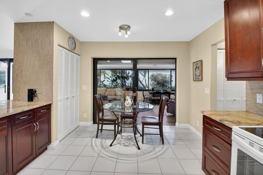 En Venta: $544,900 (3 camas, 2 baños, 2732 Pies cuadrados)