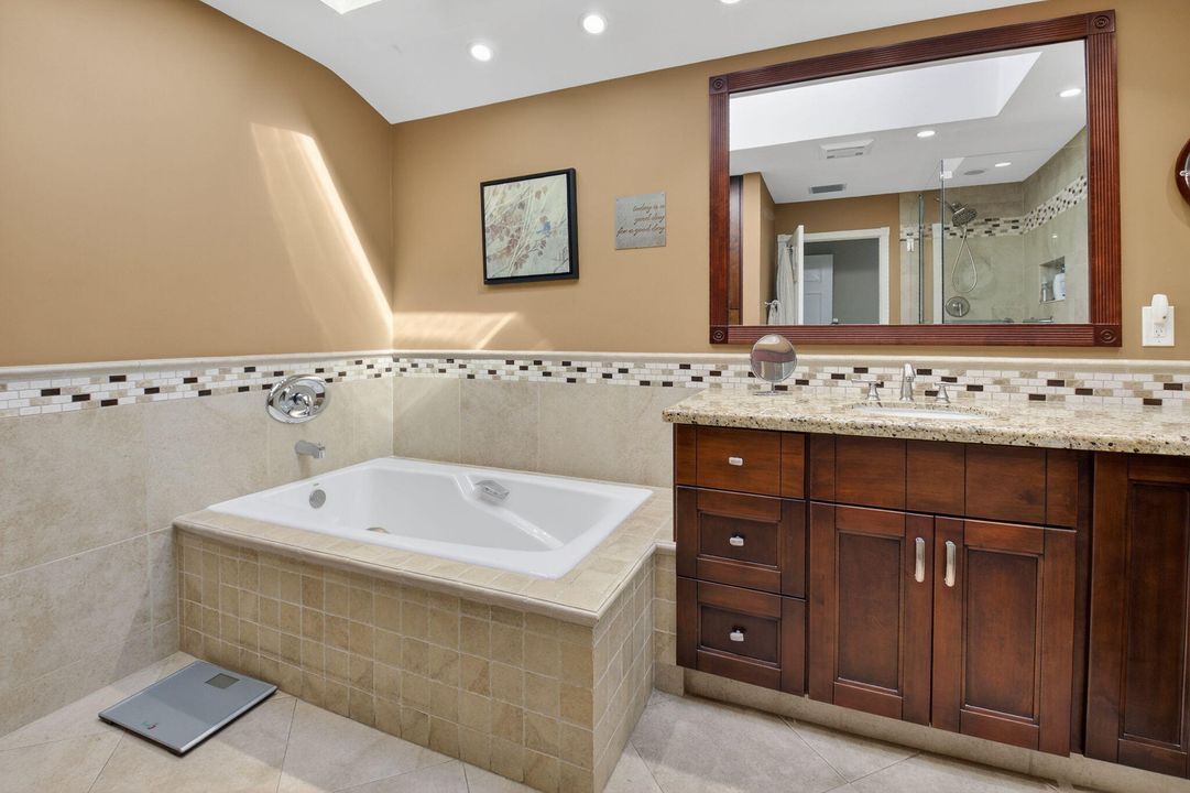 En Venta: $544,900 (3 camas, 2 baños, 2732 Pies cuadrados)