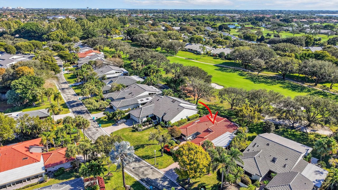 En Venta: $544,900 (3 camas, 2 baños, 2732 Pies cuadrados)