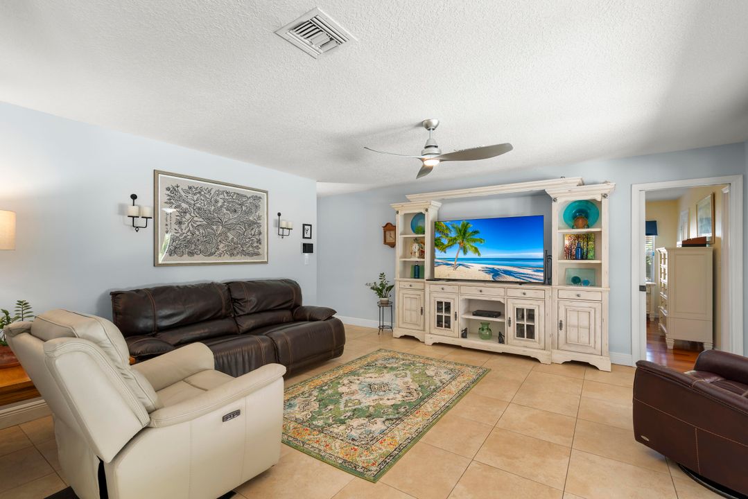 Active With Contract: $599,900 (4 beds, 3 baths, 2510 Square Feet)