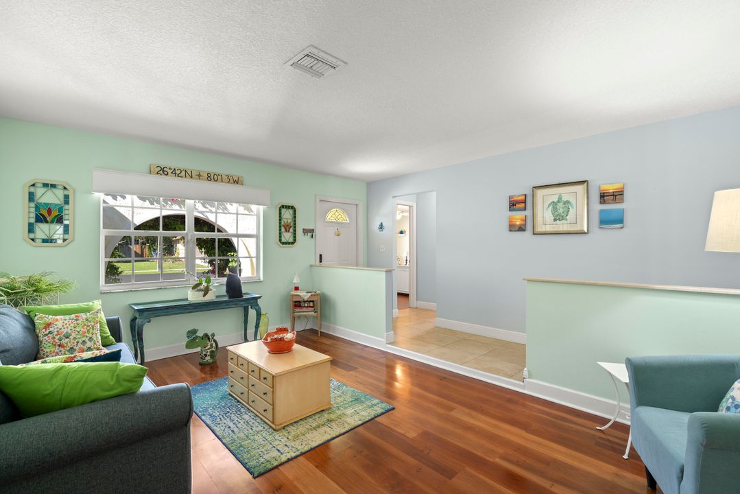 Active With Contract: $599,900 (4 beds, 3 baths, 2510 Square Feet)