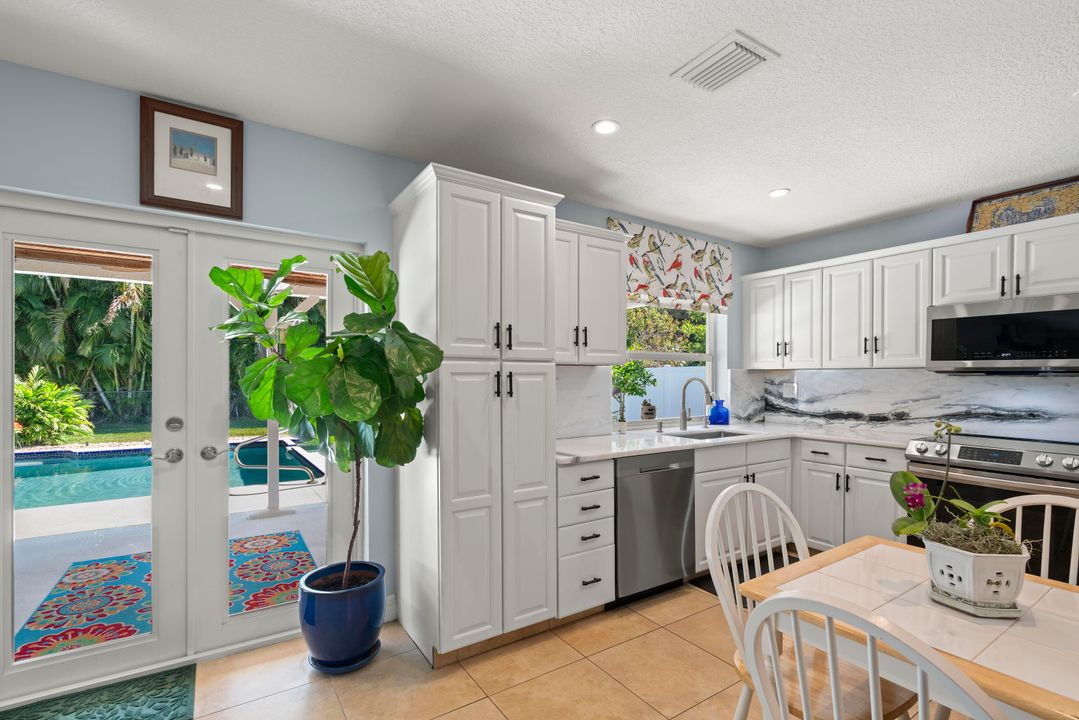 Active With Contract: $599,900 (4 beds, 3 baths, 2510 Square Feet)