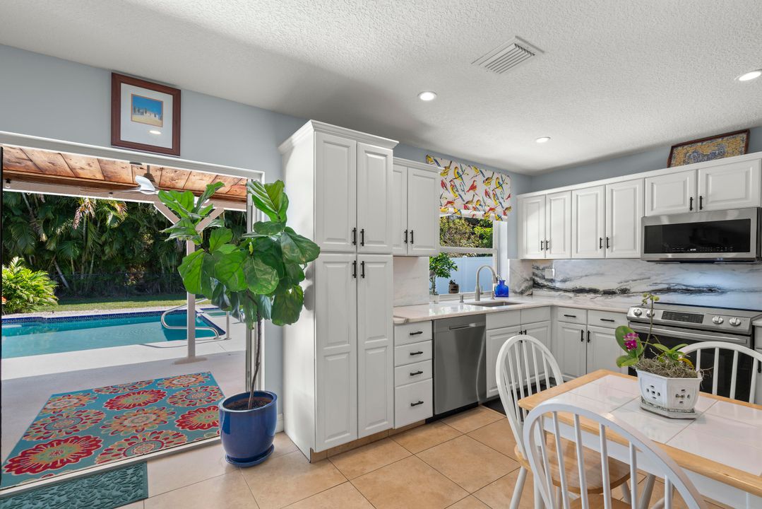 Active With Contract: $599,900 (4 beds, 3 baths, 2510 Square Feet)