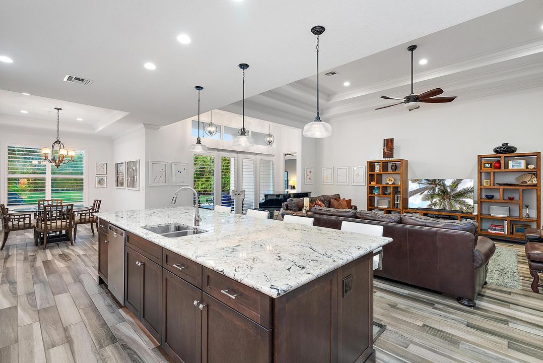 待售: $1,895,000 (3 贝兹, 3 浴室, 2716 平方英尺)