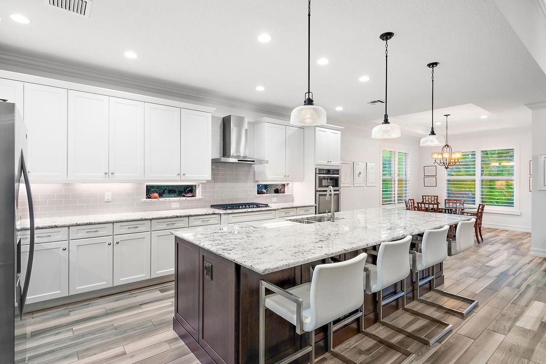 待售: $1,895,000 (3 贝兹, 3 浴室, 2716 平方英尺)