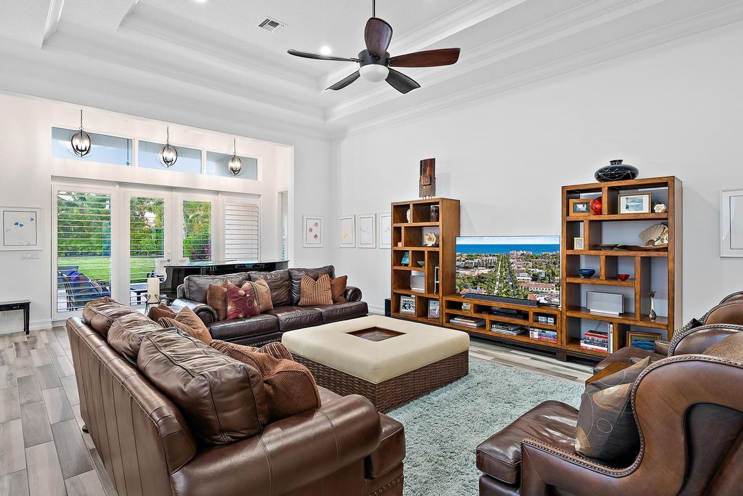 待售: $1,895,000 (3 贝兹, 3 浴室, 2716 平方英尺)