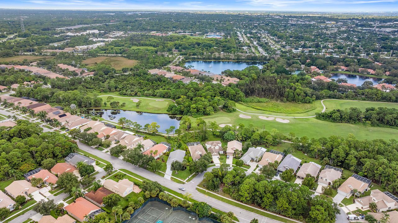 На продажу: $619,000 (5 спален, 3 ванн, 2546 Квадратных фут)