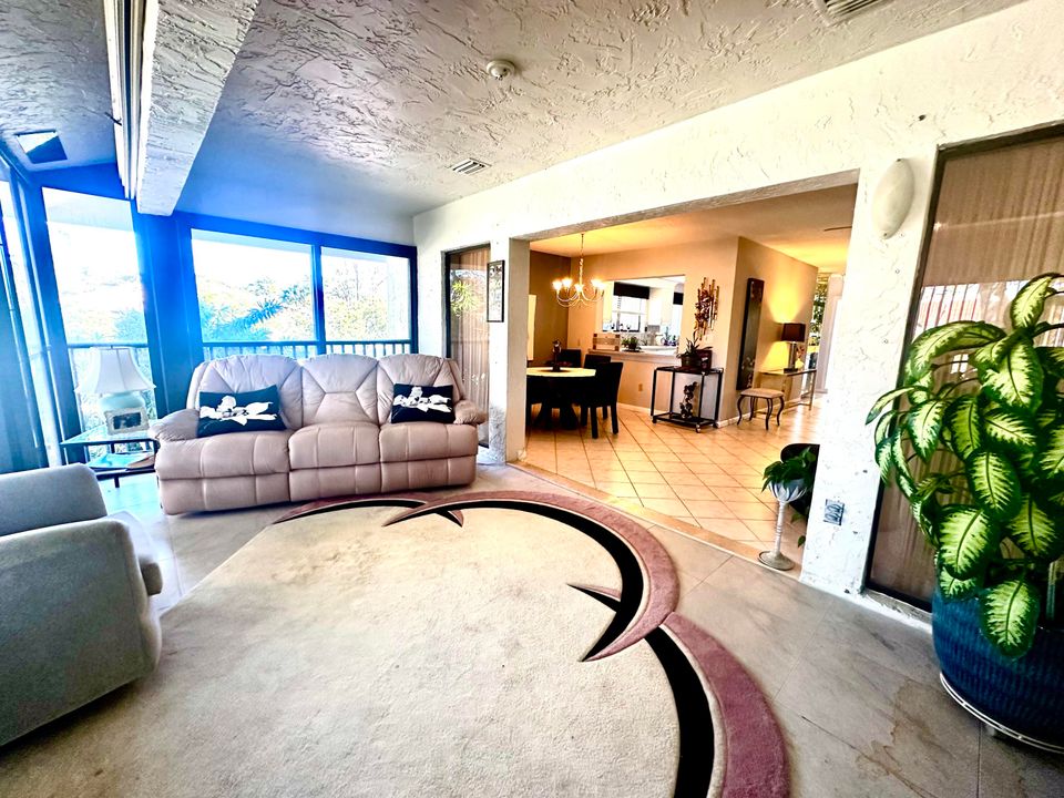 En Venta: $375,000 (2 camas, 2 baños, 1413 Pies cuadrados)