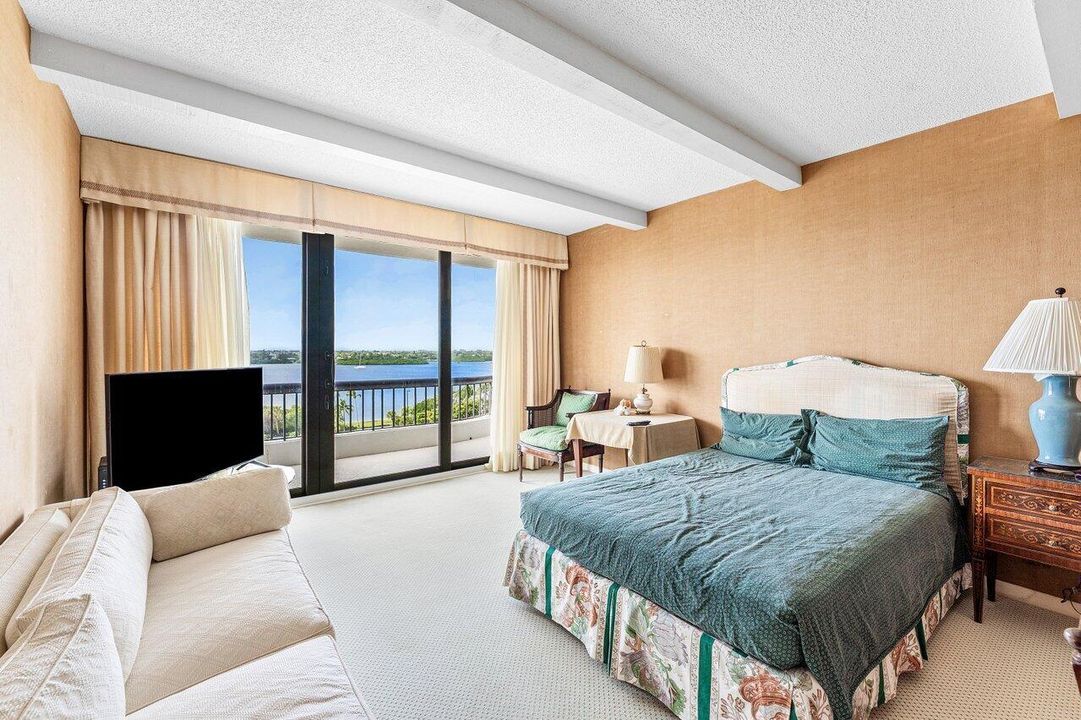 待售: $3,050,000 (3 贝兹, 3 浴室, 2606 平方英尺)