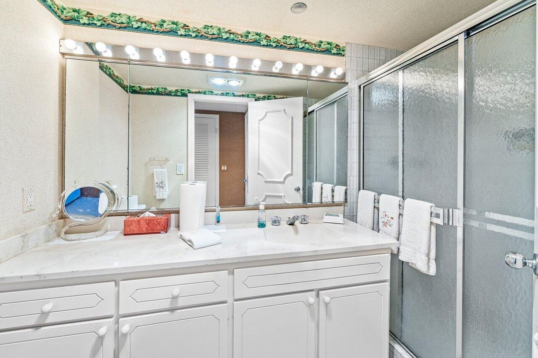 待售: $3,050,000 (3 贝兹, 3 浴室, 2606 平方英尺)