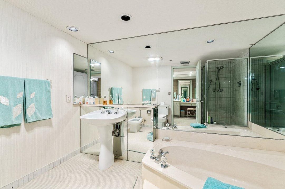 待售: $3,050,000 (3 贝兹, 3 浴室, 2606 平方英尺)